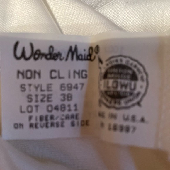 Says size 38 but fits like a small Vintage Wonder Maid Women’s slip top - Picture 3 of 3